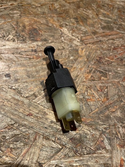 Original GM Opel Kadett E Schalter Drehzahlbegrenzer Neu