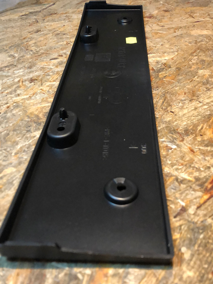 Original Renault Captur Zierschutzleiste für Stoßfänger vorne Mitte Neu