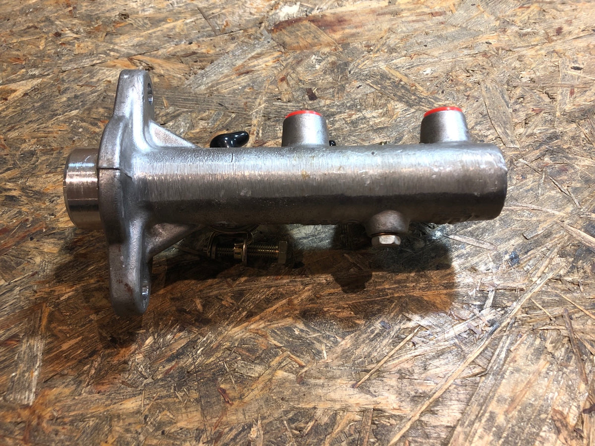 Original Isuzu MIDI Bus 88-96 Bremszylinder Neu