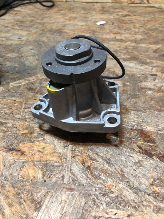 Original GM Omega B Wasserpumpe NEU