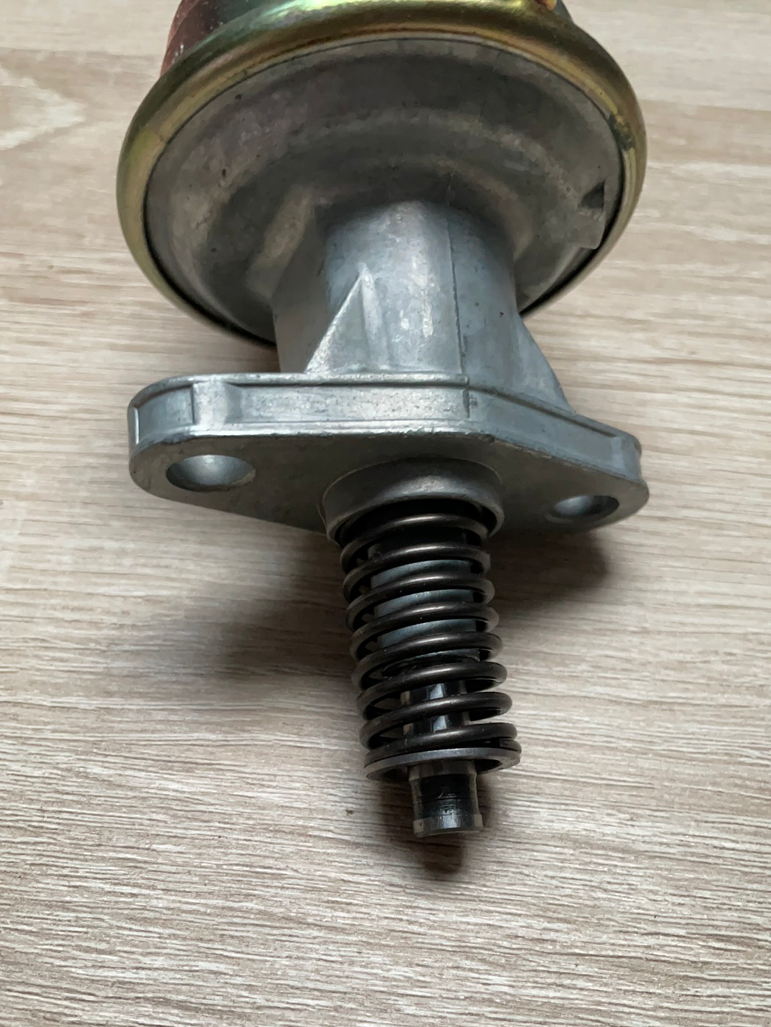 Original GM Opel Kadett E Kraftstoffpumpe Neu