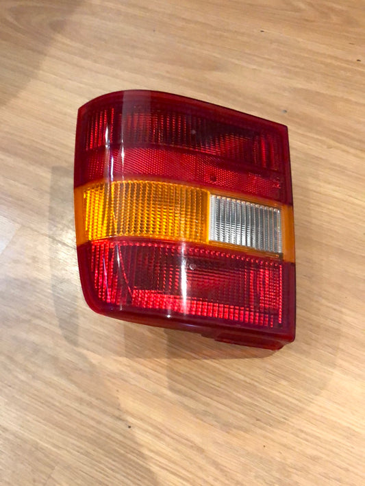 Original GM Opel Vectra A Rückleuchte rechts Neu