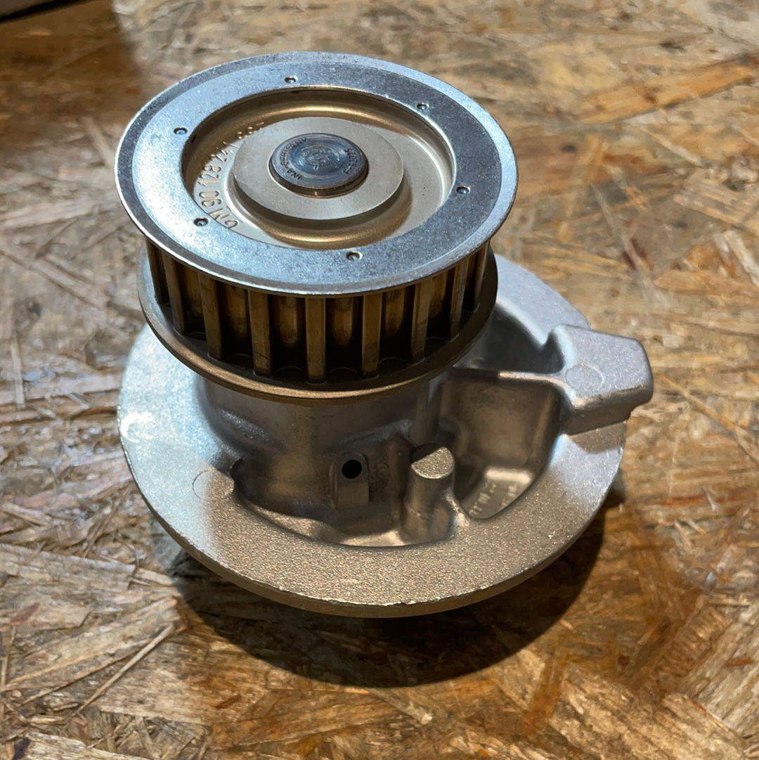 Original GM Opel Ascona C Kadett D Rekord E Wasserpumpe Neu