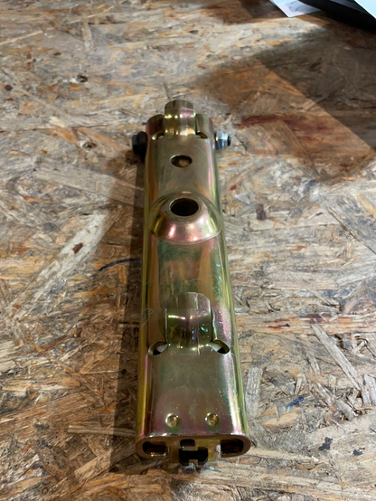 Original GM Opel Omega A Höheneinstellung Sitzgürtel vorne Neu