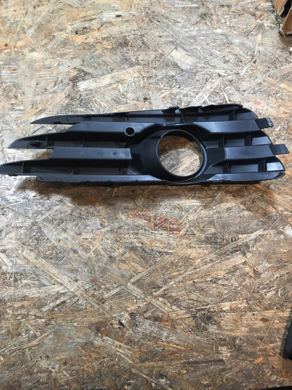 Original Opel Vectra C Blende Neblescheinwerfer vorne rechts NEU