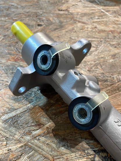 Original GM Opel Meriva A Hauptbremszylinder Neu