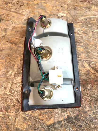 Original Isuzu Euromidi Rücklicht Neu