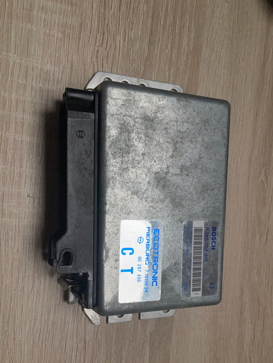 Original GM Opel Kadett E Vectra A Ascona C 1,8 84PS E18NV Motorsteuergerät Neu