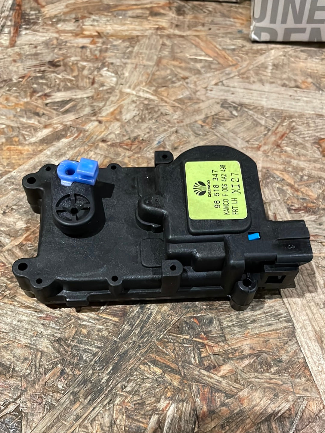 Original GM Opel Astra J Stellmotor Fenster hinten rechts Neu