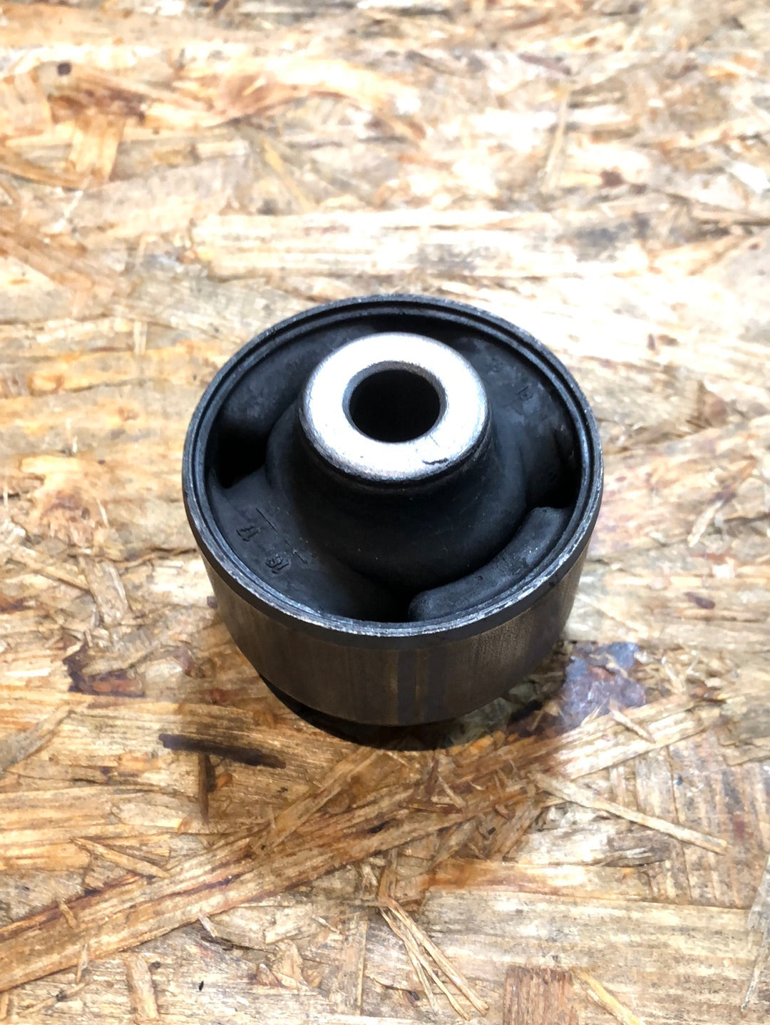 Original GM Chevrolet Lacetti Querlenkerbuchse Neu