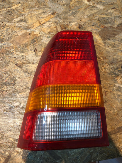 Original GM Opel Kadett E Rückleuchte links Neu
