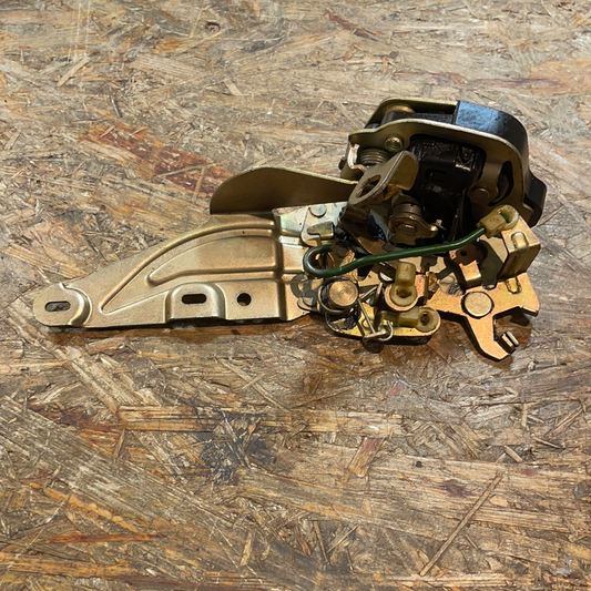 Original GM Opel Omega A Senator B Türschloss hinten Neu