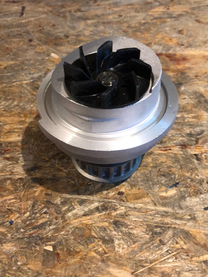 Original GM Opel Meriva A Wasserpumpe Neu