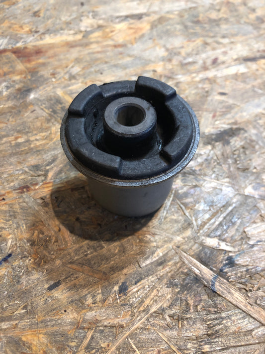 Original GM Opel Vectra B Querlenkerlager Neu