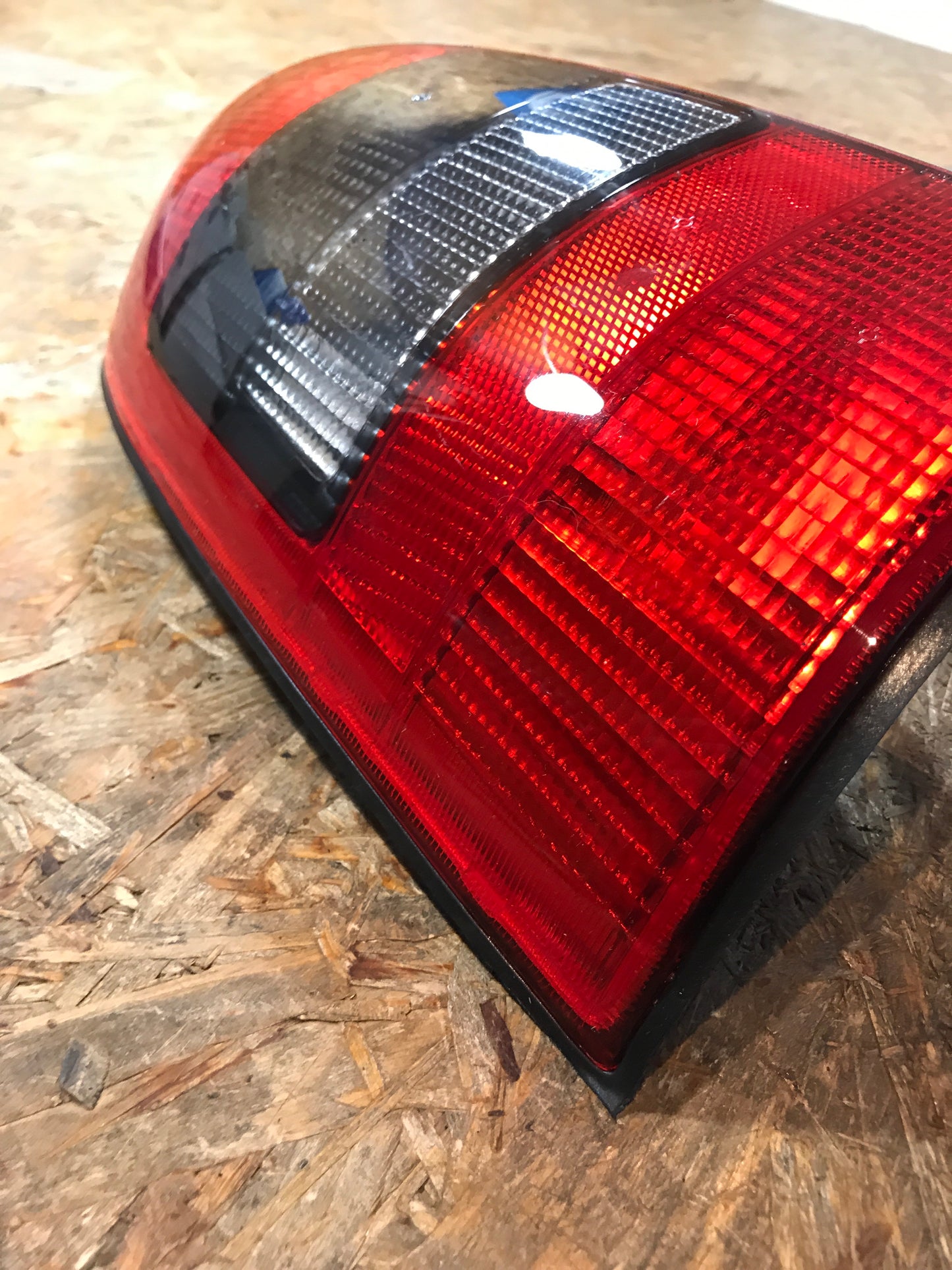 Original Opel Vectra B Caravan Rücklicht links NEU