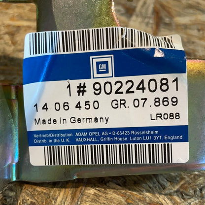 Original GM Opel Omega A Halter Stoßfänger hinten links Neu