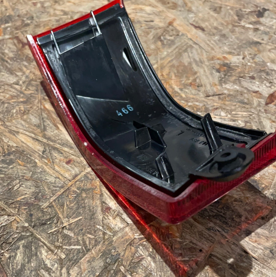 Original GM Opel Omega B Rückstrahler Reflektor Neu