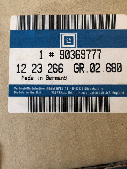Original GM Opel Omega A Heckleuchte rechts Neu
