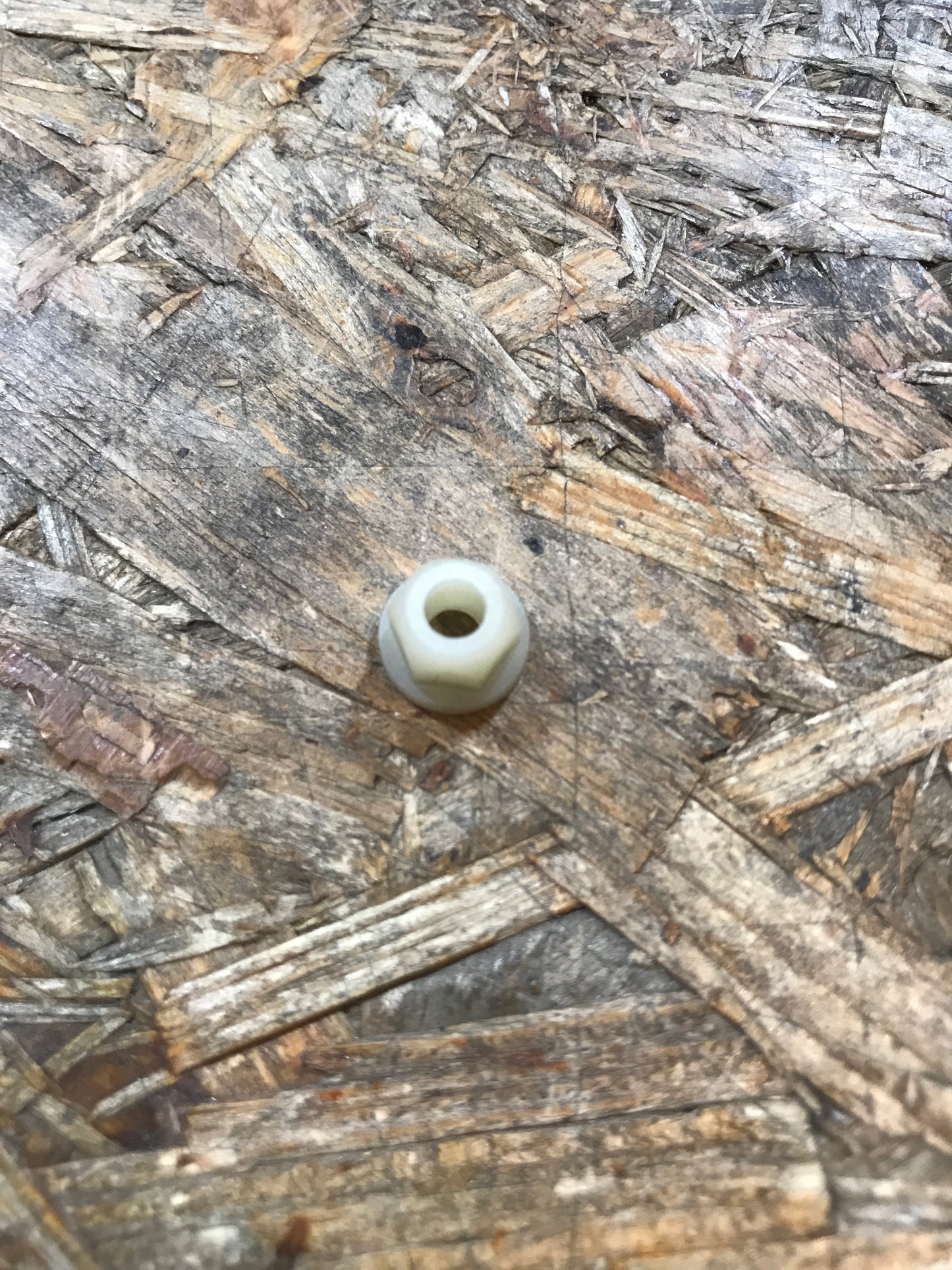 Original Opel Komstoffmutter Glas an Seitenverkleidung NEU