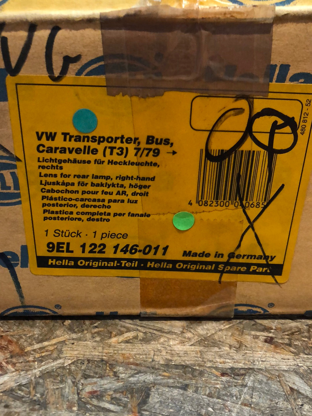 Original Hella VW Transporter Bus Caravelle T3 Gehäuse Heckleuchte rechts Neu