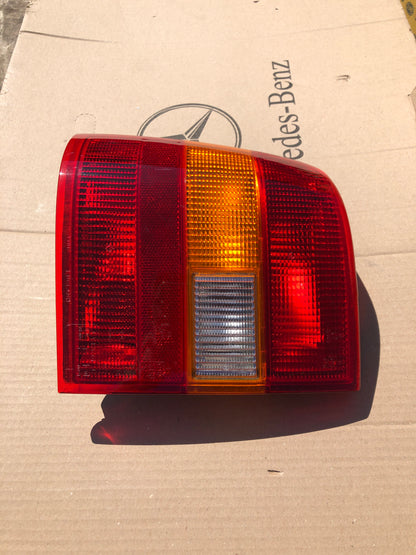 Original Hella Opel Vectra A Heckleuchte links Neu