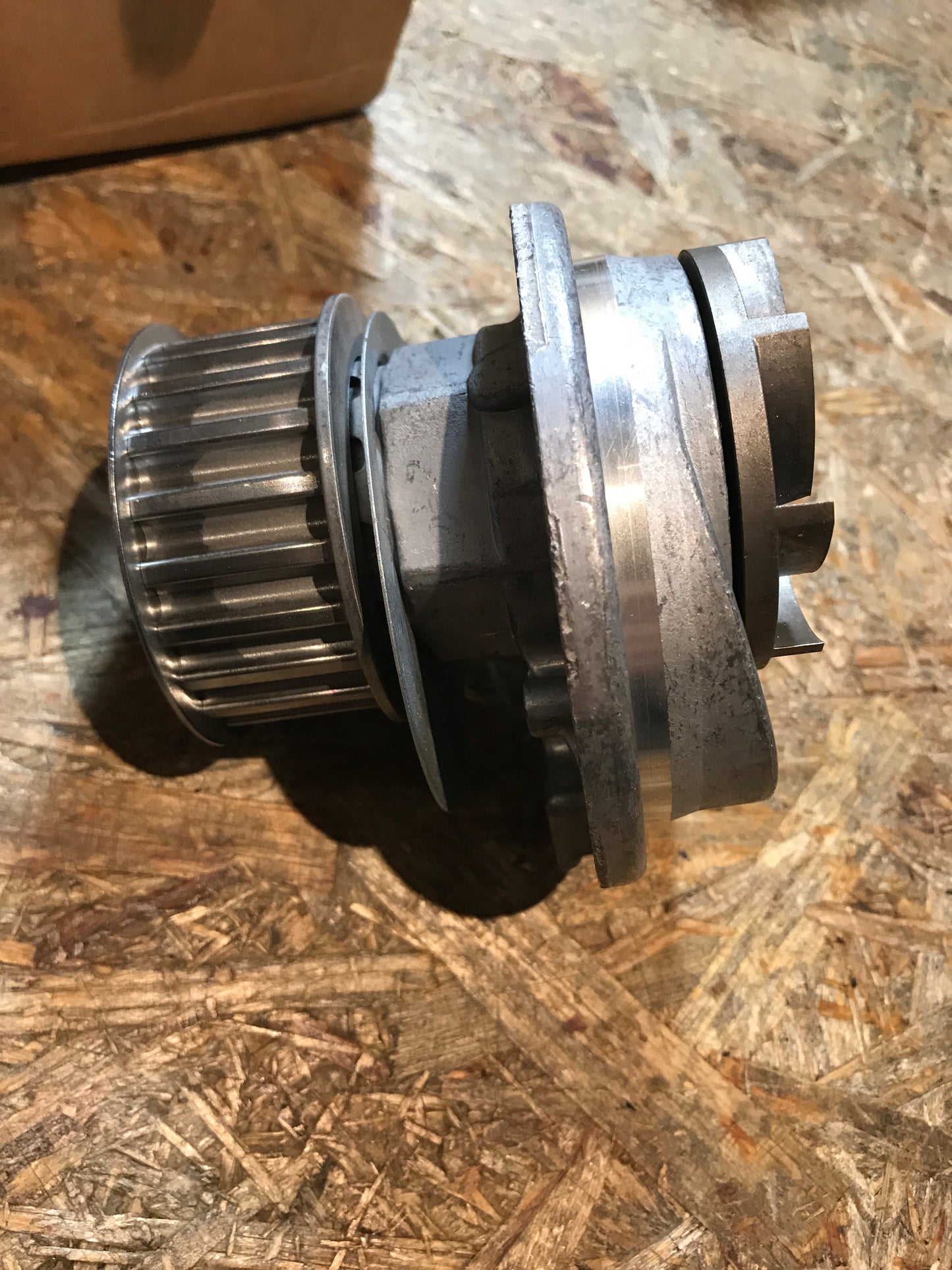 Original Vectra A Astra F Kadett E Ascona C Wasserpumpe NEU