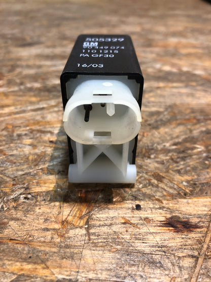 Original Opel Omega Astra Corsa Stellmotor 2V hinten Neu