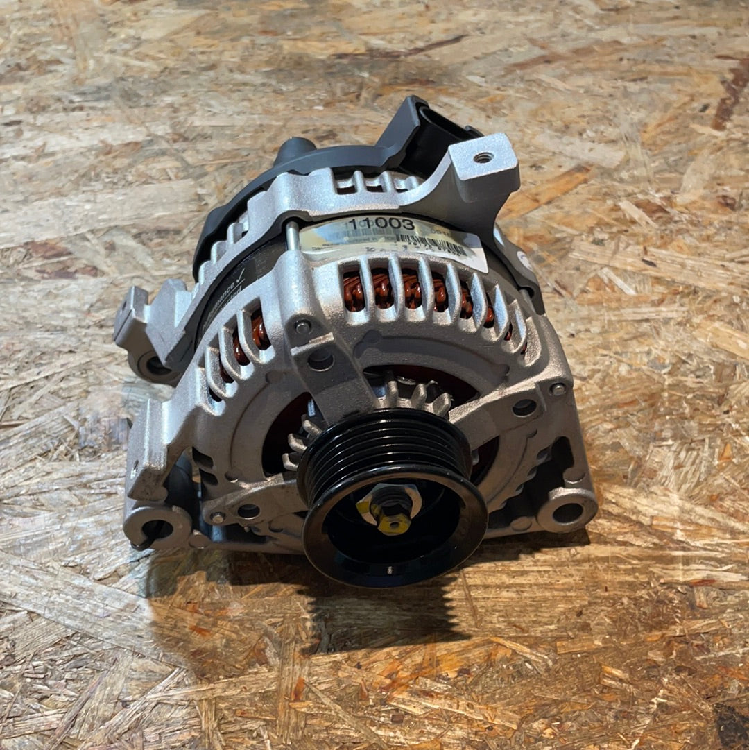 Original GM Cadillac CTS 3,2L Lichtmaschine Neu