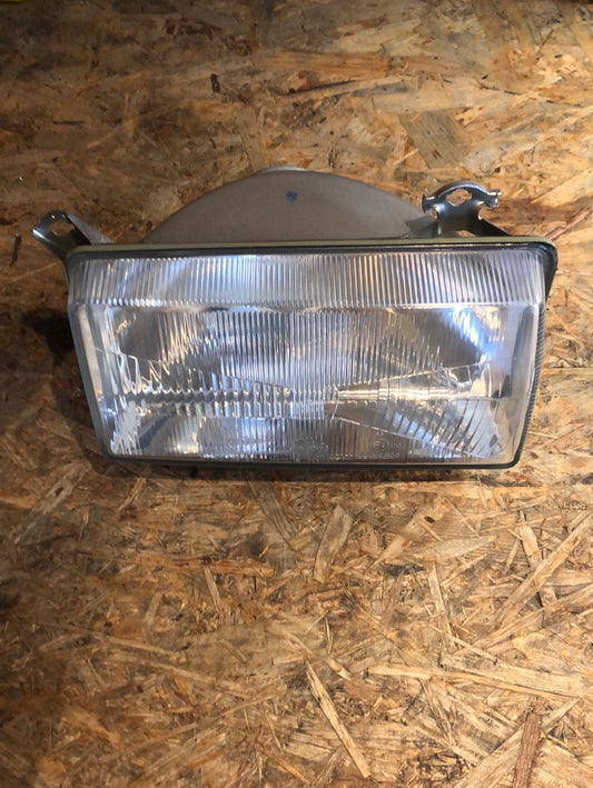 Original Hella Audi 80 Bj. 84-86 Scheinwerfereinsatz rechts Neu