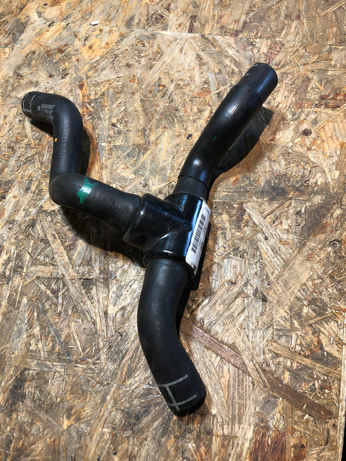 Original Opel Insignia Schlauch Ausgleichsbehälter Neu