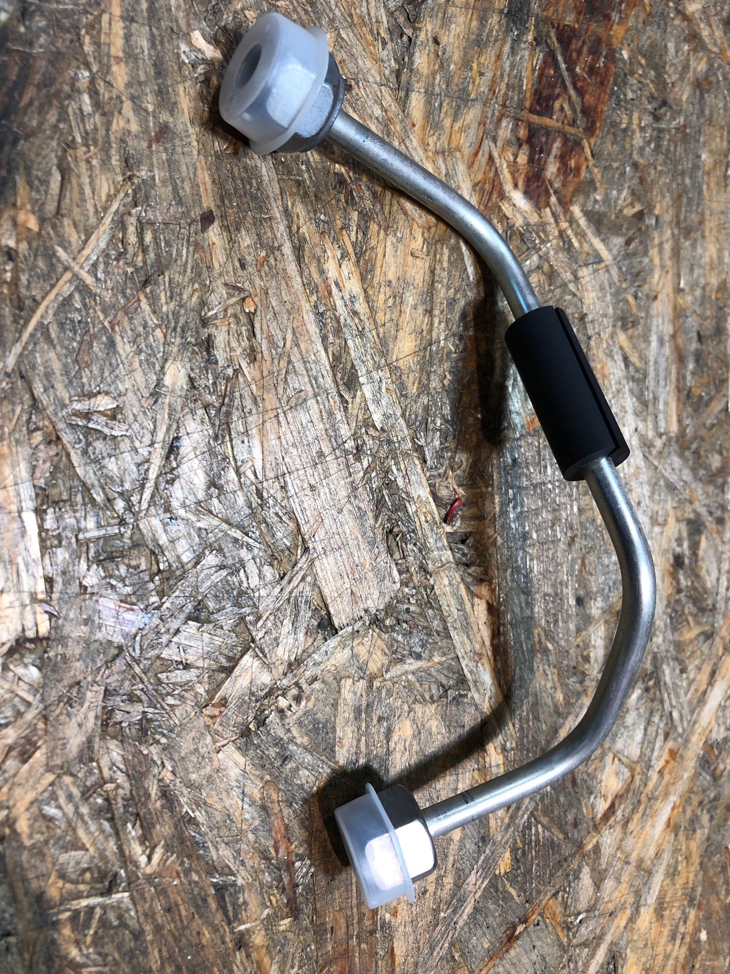Original GM Opel Vivaro A Einspritzleitung Neu