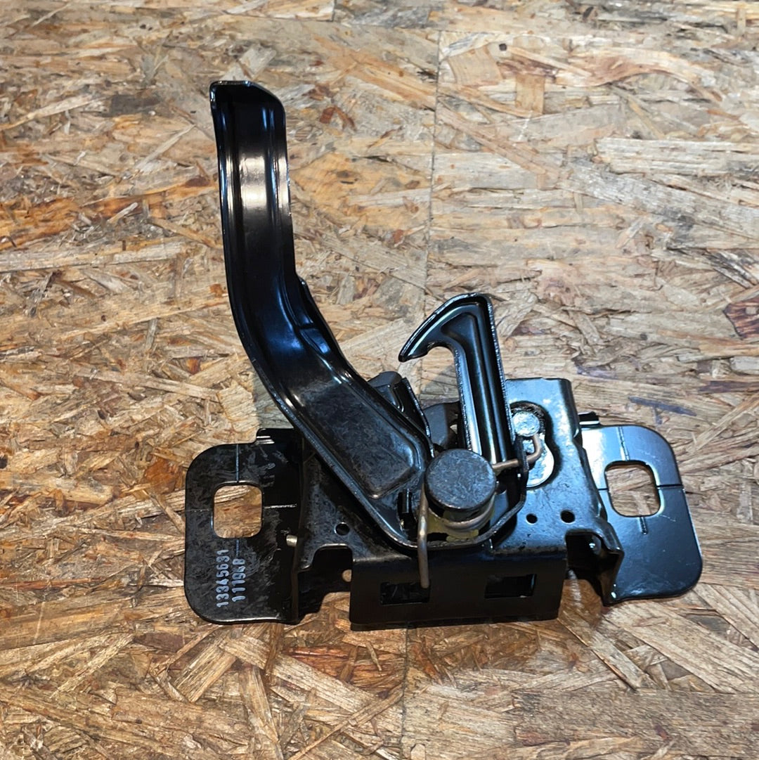 Original GM Opel Astra J Motorhaubenschloss Neu