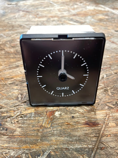 Original GM Opel Corsa A Einbausatz Uhr Neu