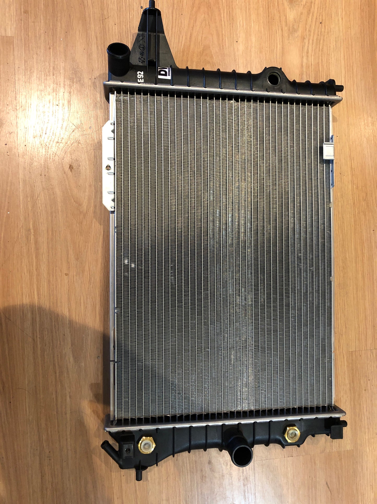 Original GM Opel Vectra A CC Limousine Kühler Neu