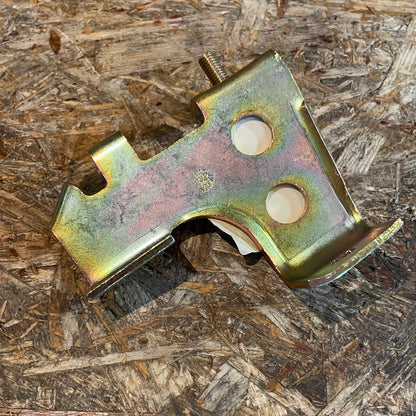 Original GM Opel Omega A Halter Stoßfänger hinten links Neu