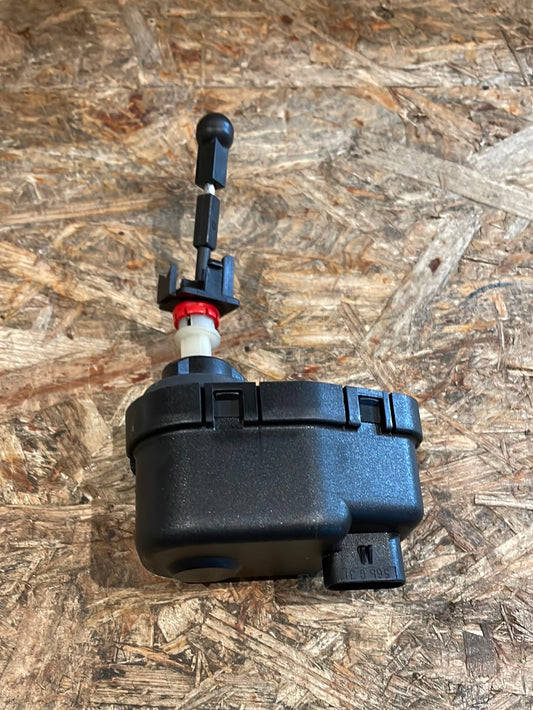 Original GM Opel Senator B Stellmotor LWR Neu