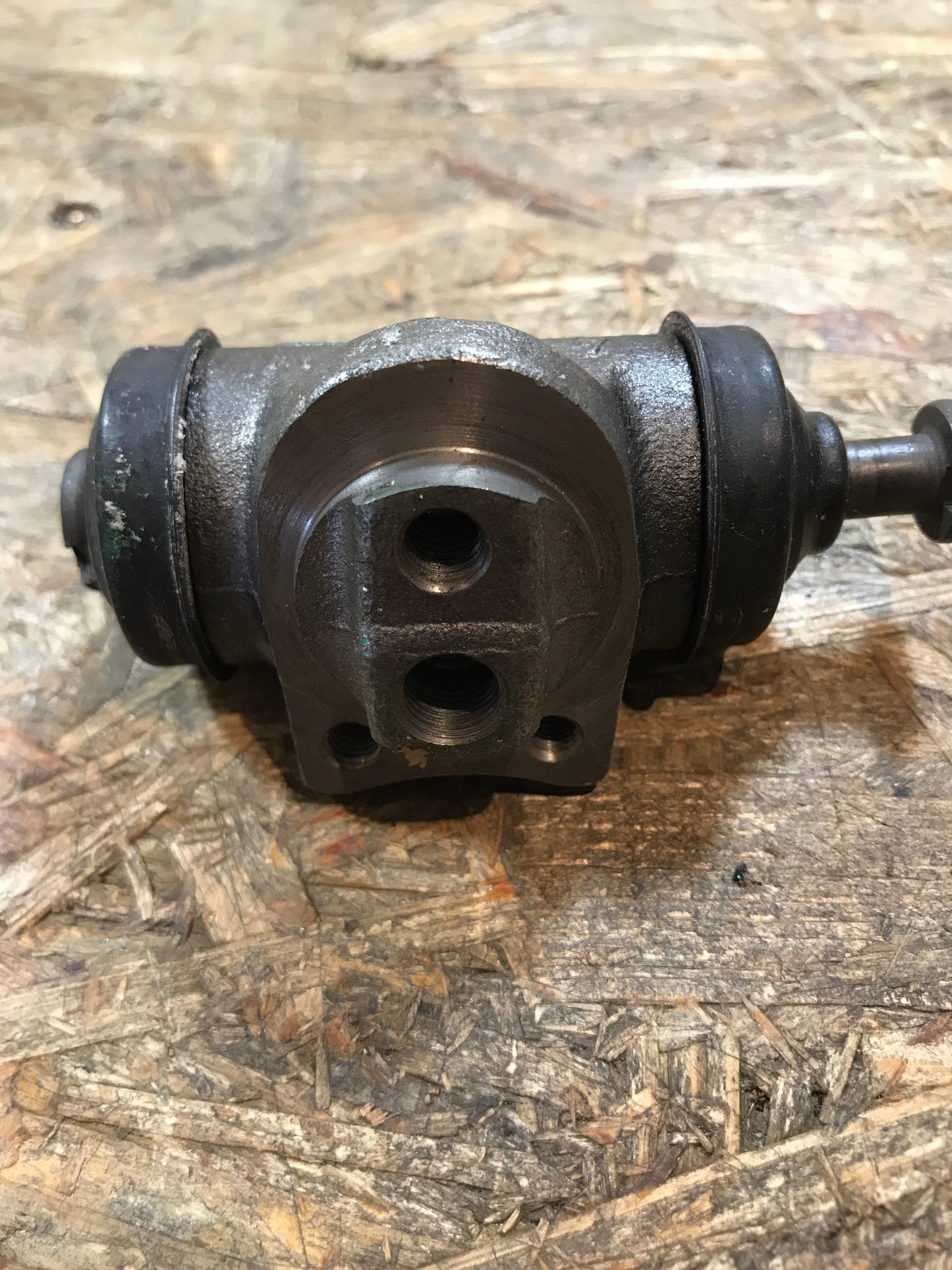 Original Opel Kadett D/E Radbremszylinder hinten NEU