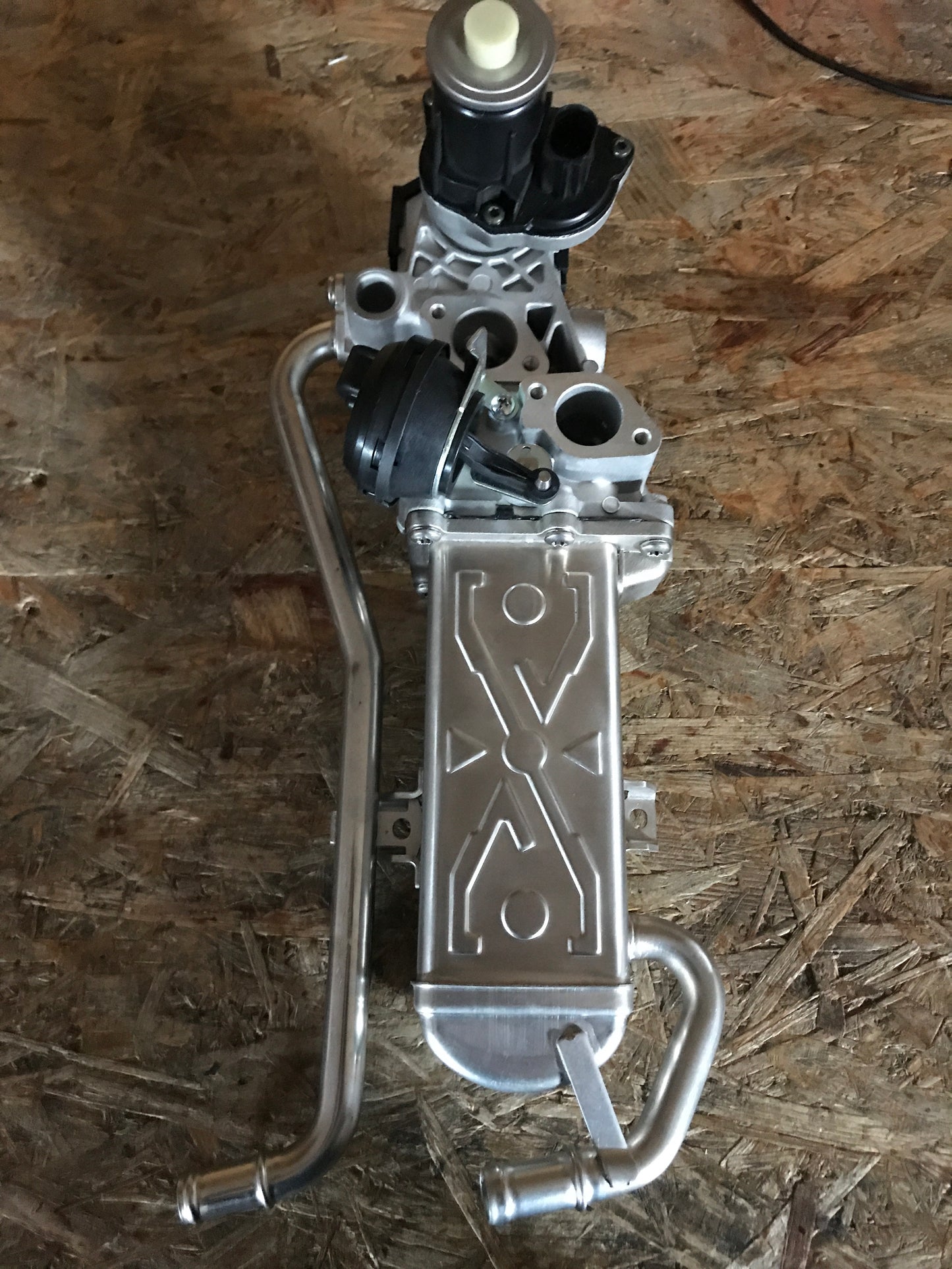 Original Seat Ibiza IV / Ibiza IV ST / Ibiza IV Sportcoupe / Skoda Fabia II / Fabia II Combi / Roomster / Roomster Praktik / VW Polo 1.2 DTI AGR-Ventil mit Kühler + Dichtungssatz NEU