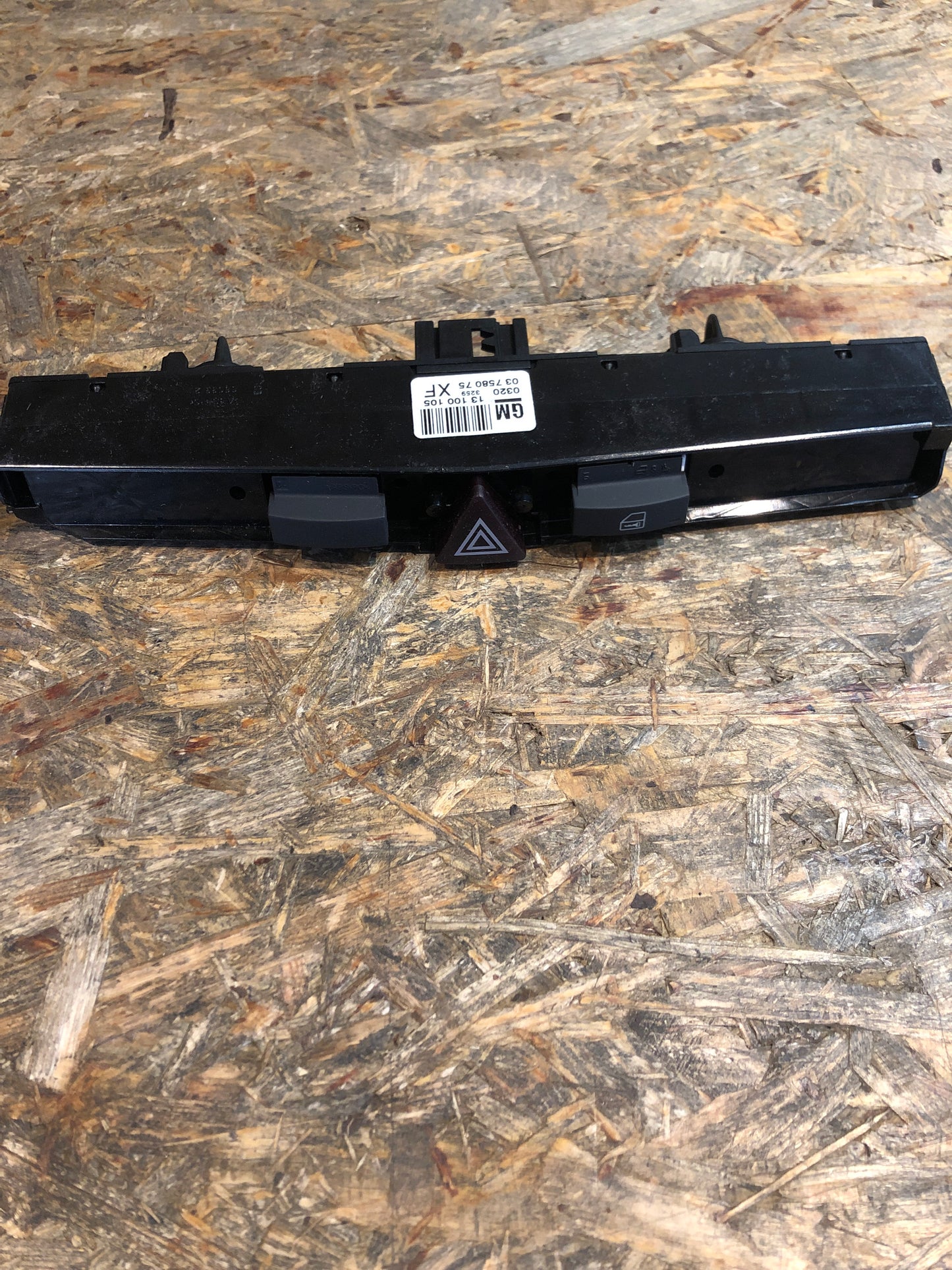 Original GM Opel Zafira B Warnblinkschalter Neu