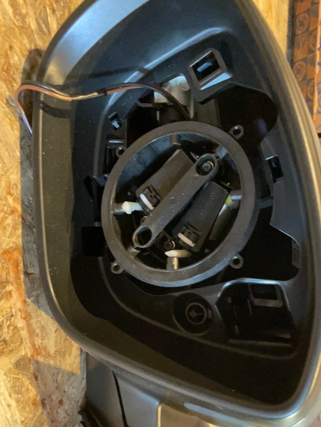 Original GM Peugot 208 Spiegel links Neu