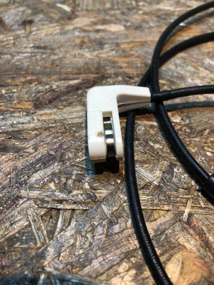 Original GM Opel Kadett E Rekord E1 Caravan 2.2 E Sensor Bremsverschleiß vorne Neu