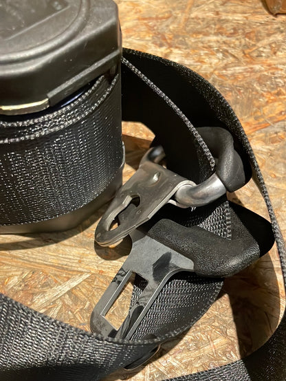 Original GM Opel Kadett E Gurt rechts Neu