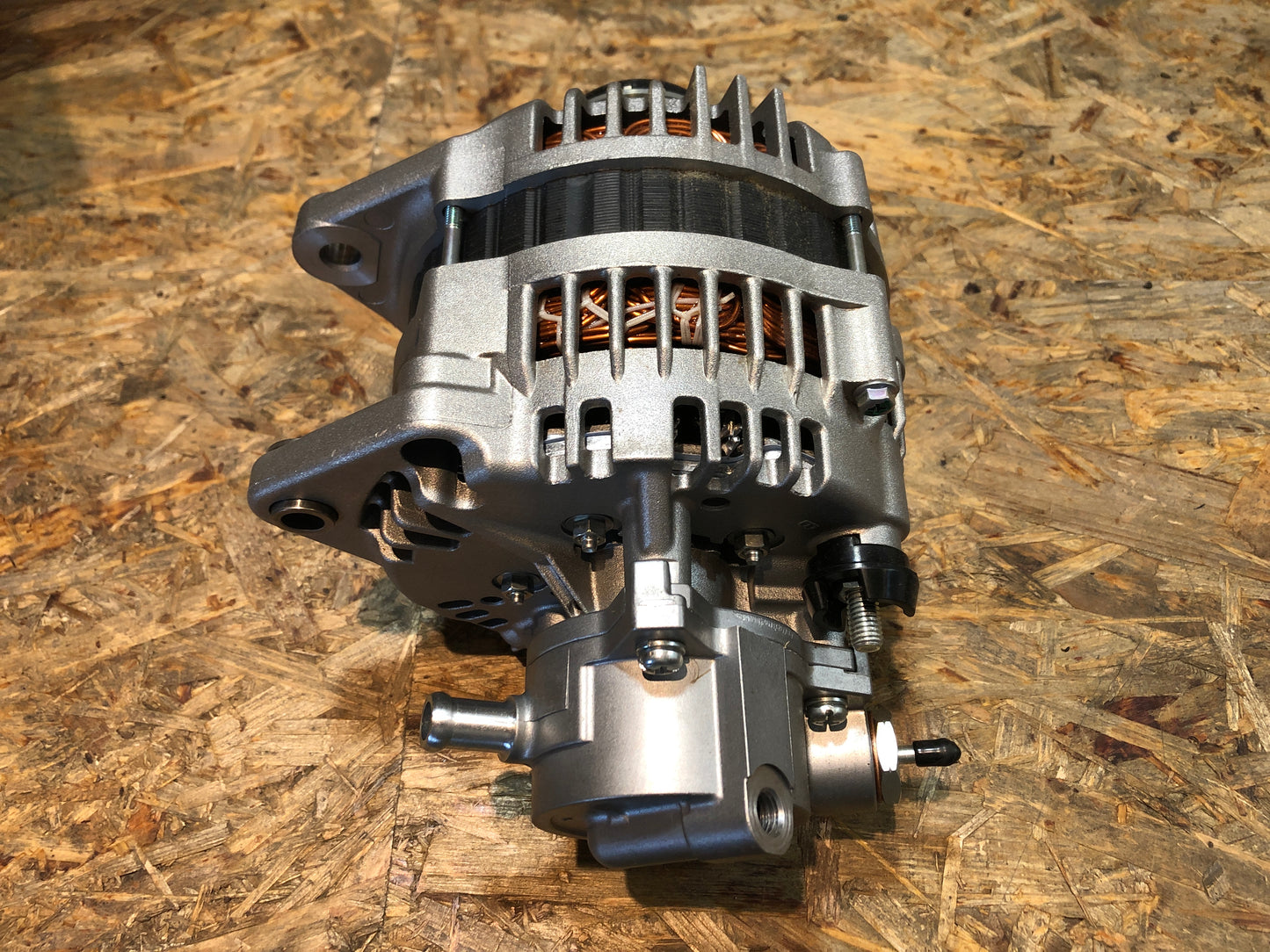 Original GM Opel Astra Combo Corsa Meriva Lichtmaschine Neu