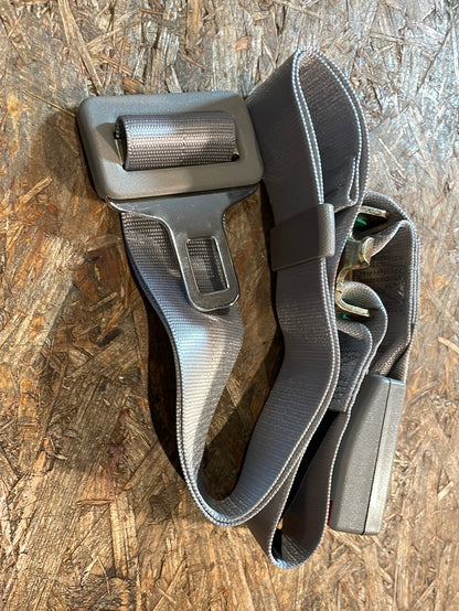 Original GM Opel Meriva B 3-Punkt Sicherheitsgurt hinten rechts Neu