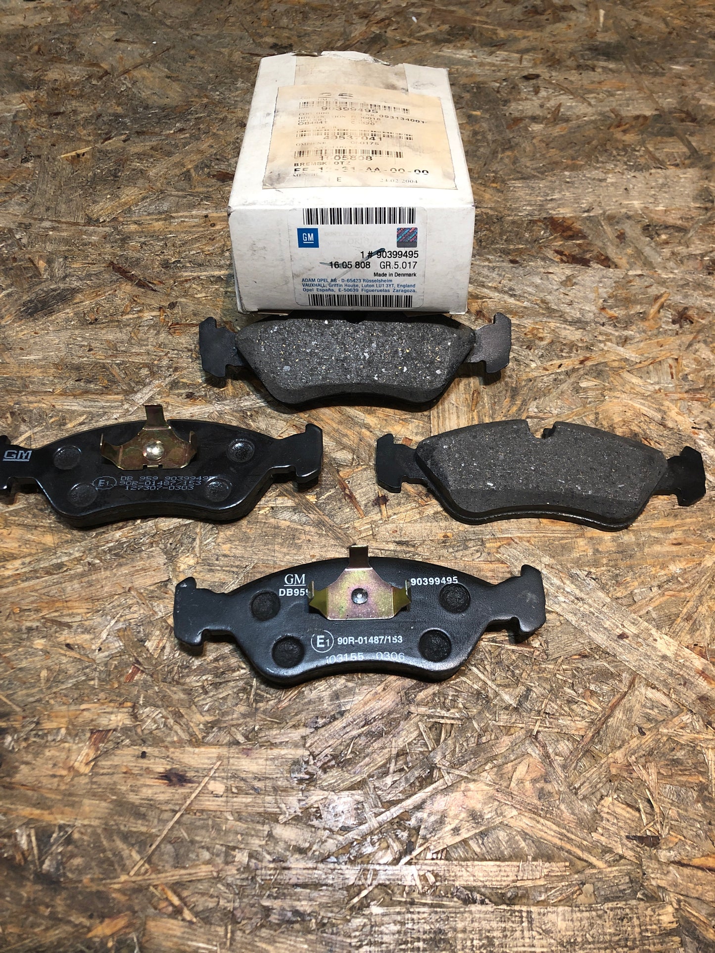 Original GM Opel Astra F Bremsbelagsatz Neu