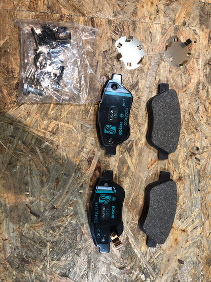 Original GM Opel Corsa D Bremsklötze Vorne Neu