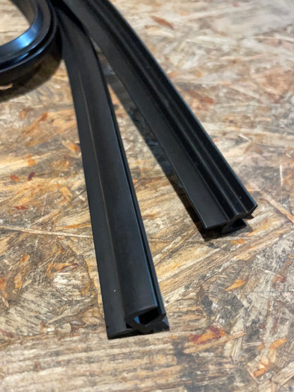 Original GM Chevrolet Spark M300 Dichtung Windschutzscheibe Neu