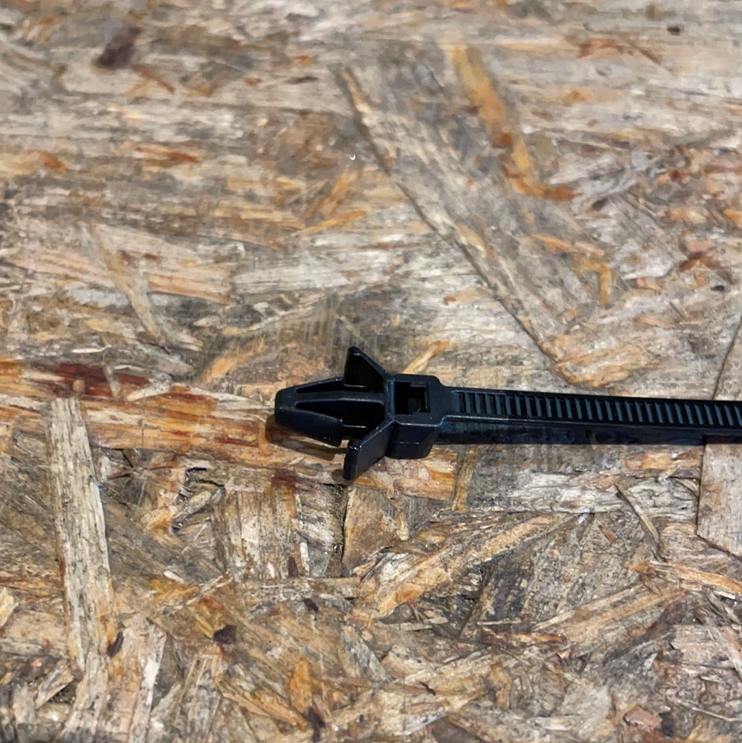 Original GM Opel Astra J Halteband Ablaufschlauch Luftreiniger Neu