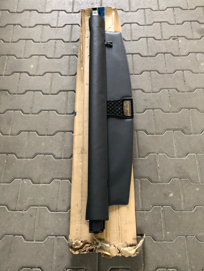 Original GM Opel Astra H Caravan Laderaumabdeckung Neu