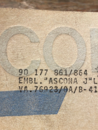 Original GM Opel Ascona J Schriftzug „Ascona J“ Kühlergrill Neu